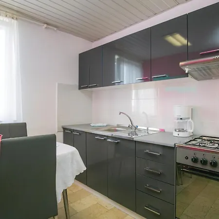 Ravni Labin (Istria)