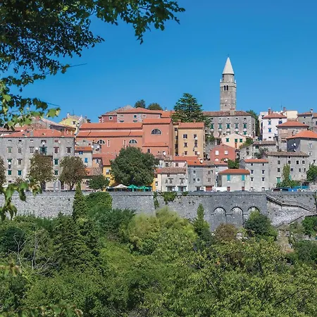 Ravni Labin (Istria)
