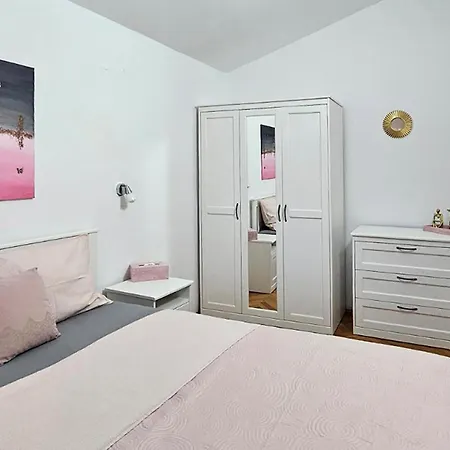 Ravni Apartament