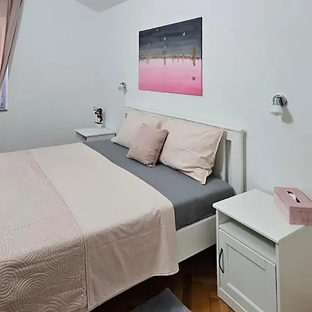 Ravni Apartament